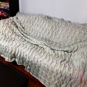 Queen sized Hand-Knit Blanket